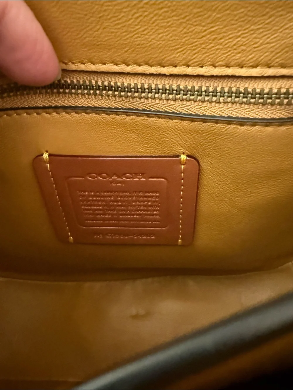 NWT Coach Saddle 23 1941 Black - Picture 9 of 11